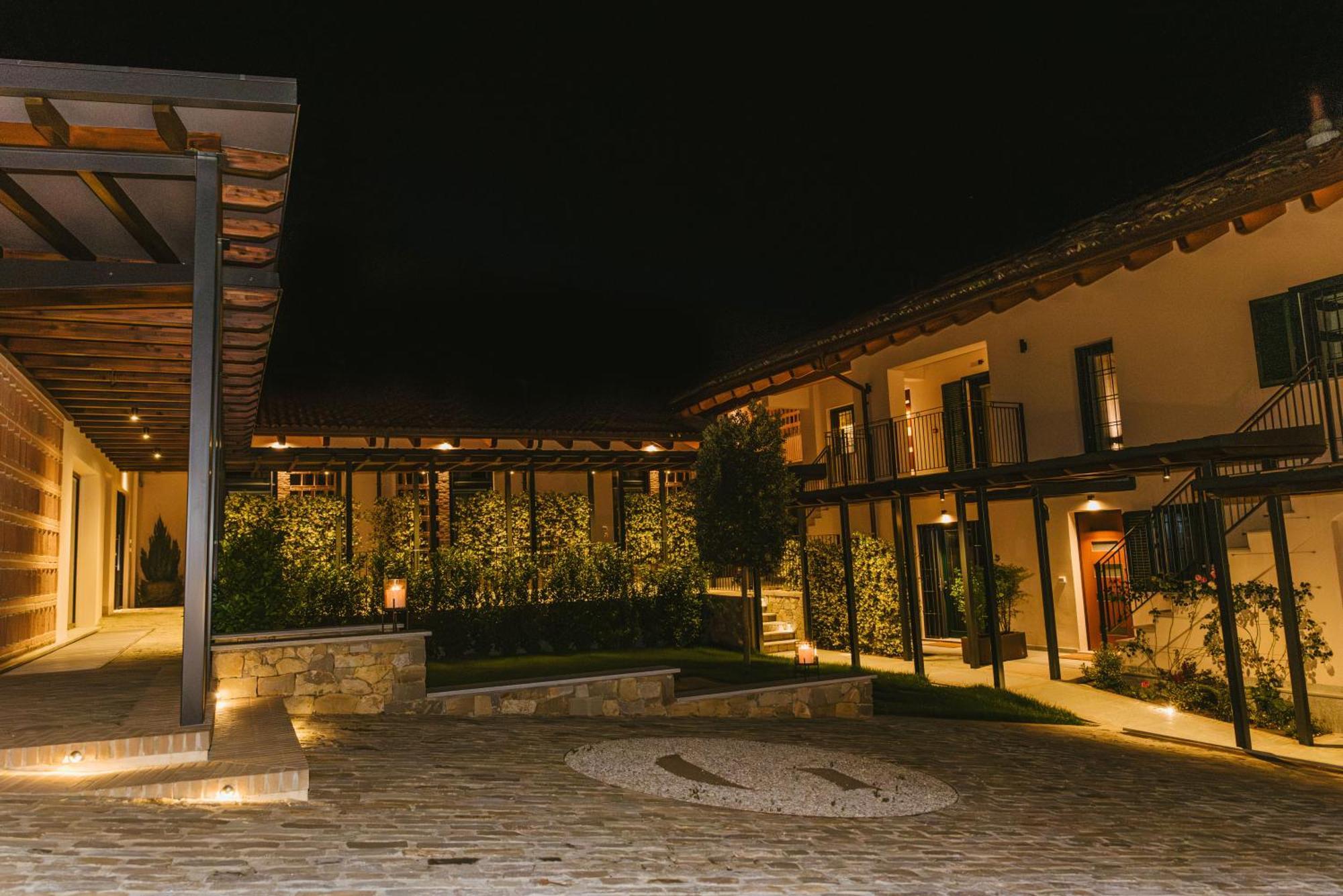 Garesio Wine Resort Serralunga d'Alba Exterior foto